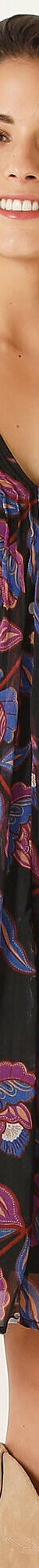 Robe à plis, voile imprimé fleuri (noir / violet) Robe à plis, voile imprimé fleuri (noir / violet)